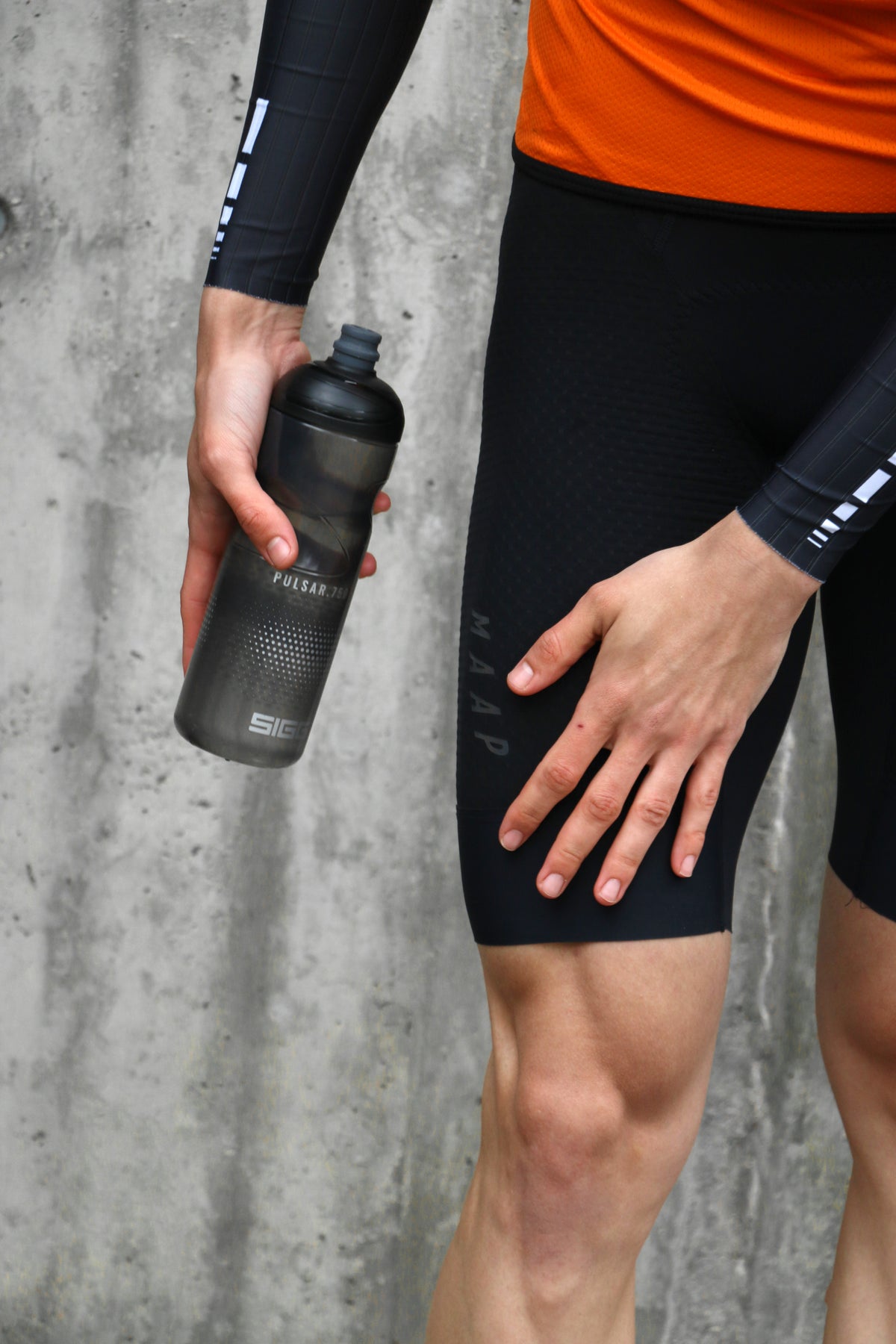 #farbe_anthracite#größe_0.75 l